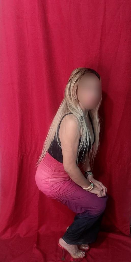 Chica busca chico en Sevilla: 