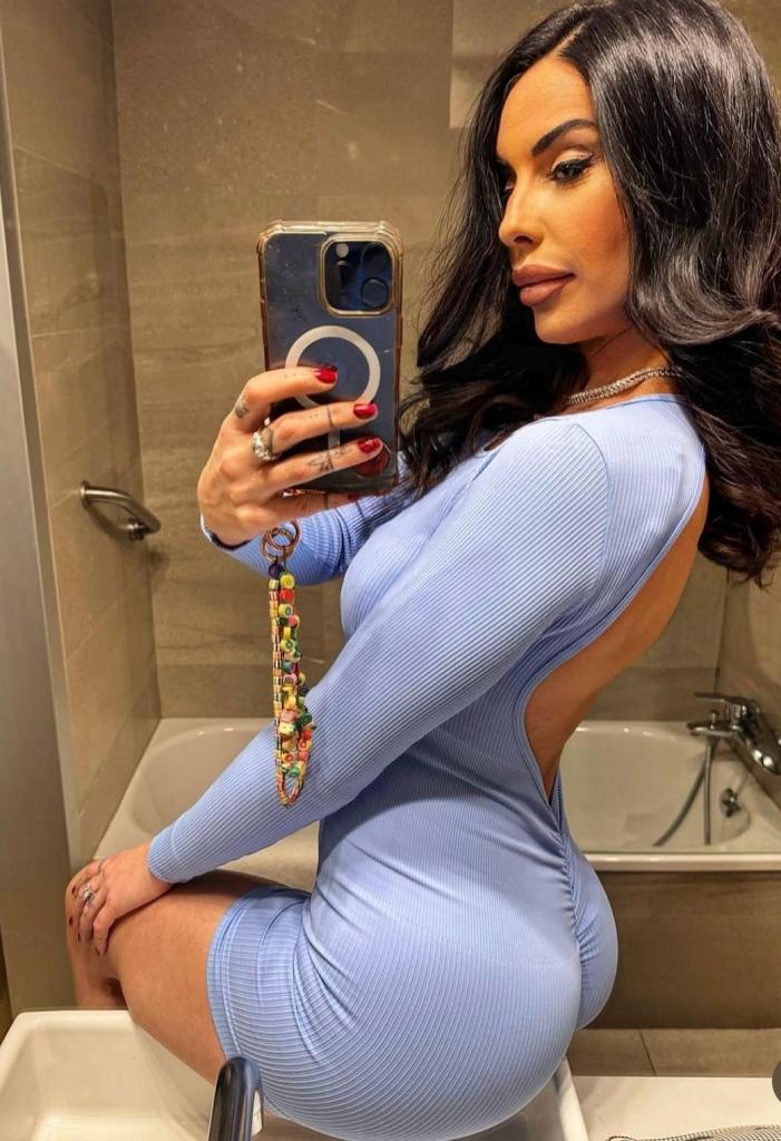 Chica busca chico en Almería: 