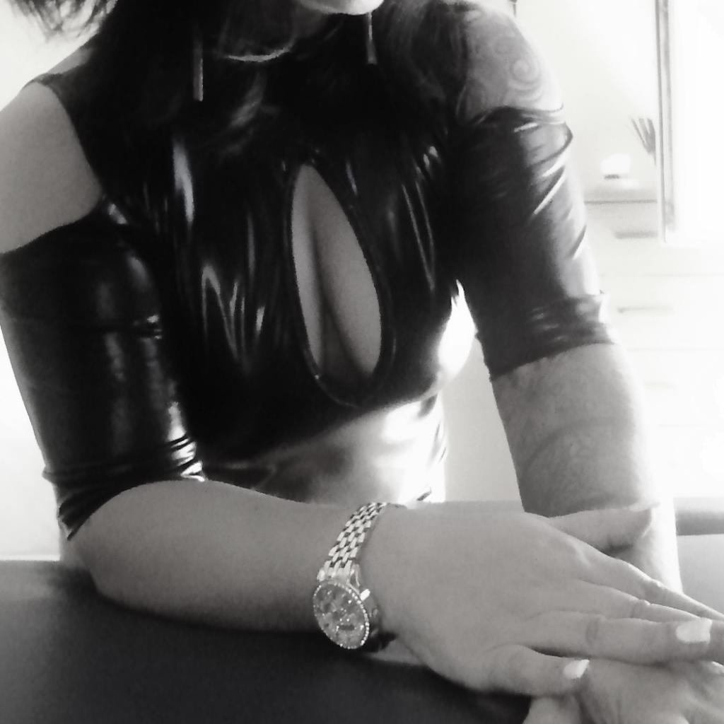 643476789: Chica busca chico en Valladolid