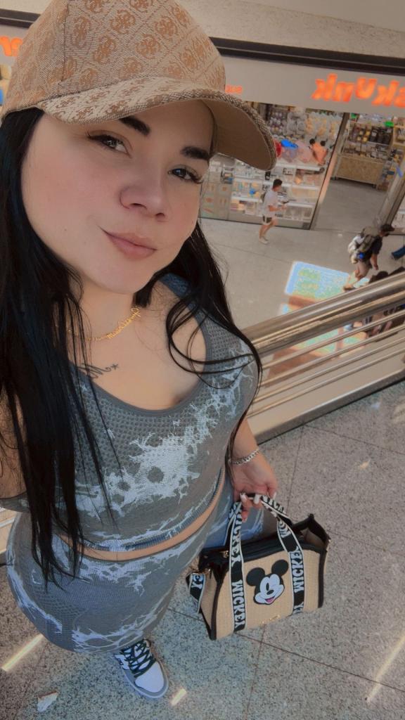 Chica busca chico en Almería: 