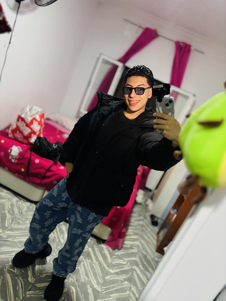 610882979: Chico busca chica en Cádiz