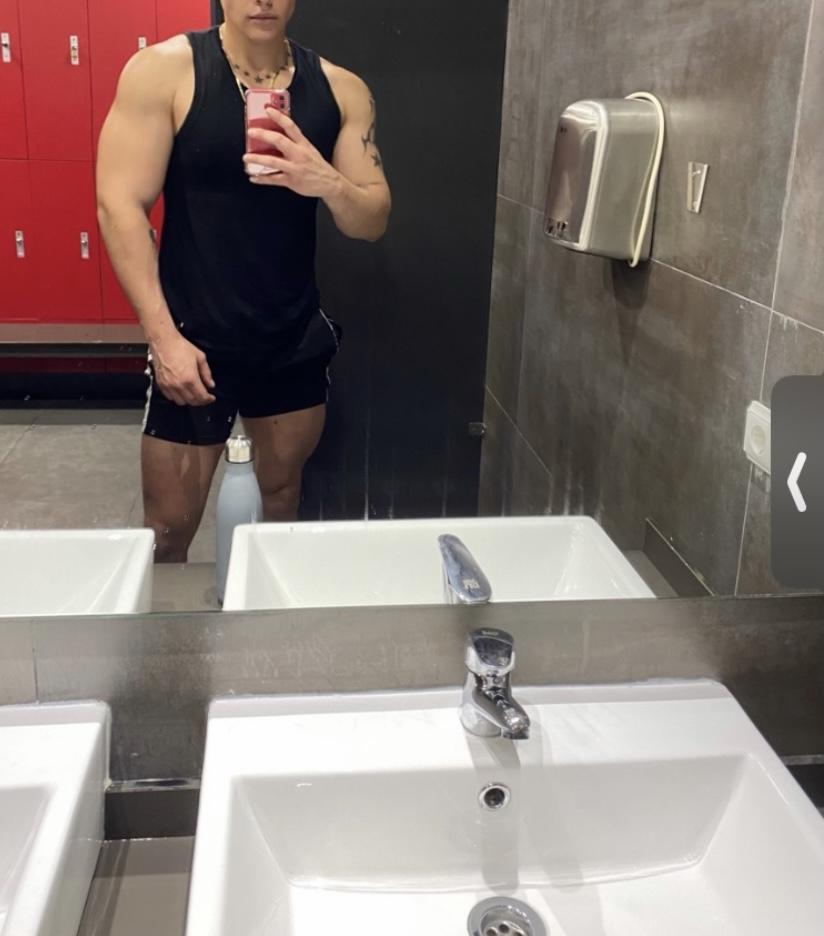 Chico busca chica en Cádiz: 