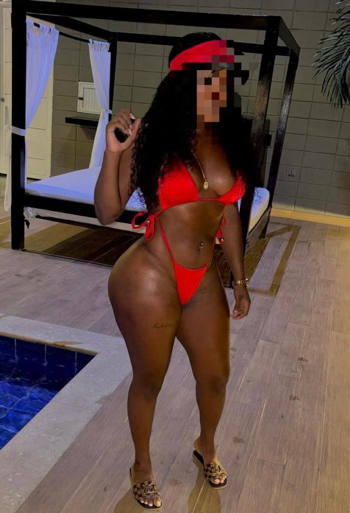 Chica busca chico en Tenerife: 