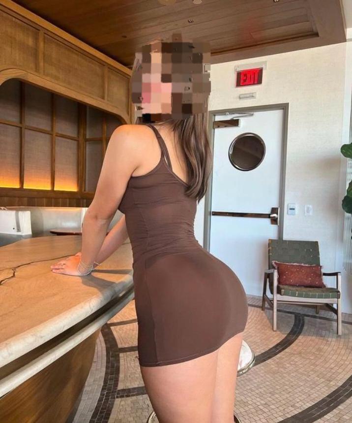 611338745: Chica busca chico en Barcelona
