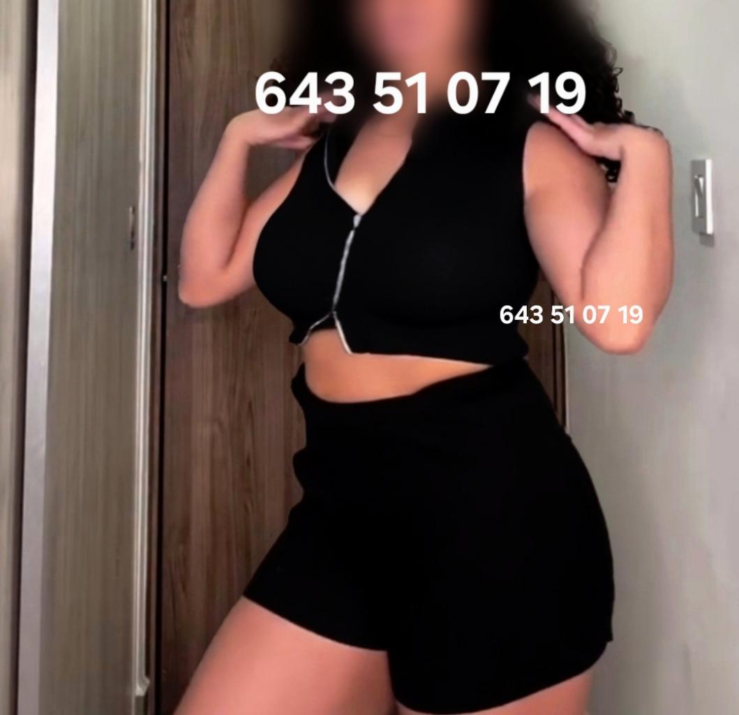 Chica busca chico en La Coruña: Chica busca chico