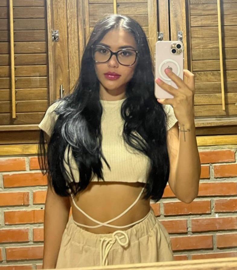 Chica busca chico en Zaragoza: Chica busca chico