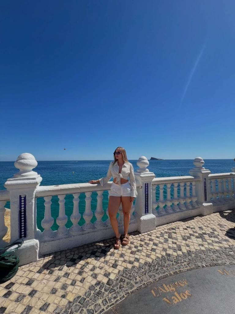 Chica busca chico en Tenerife: 