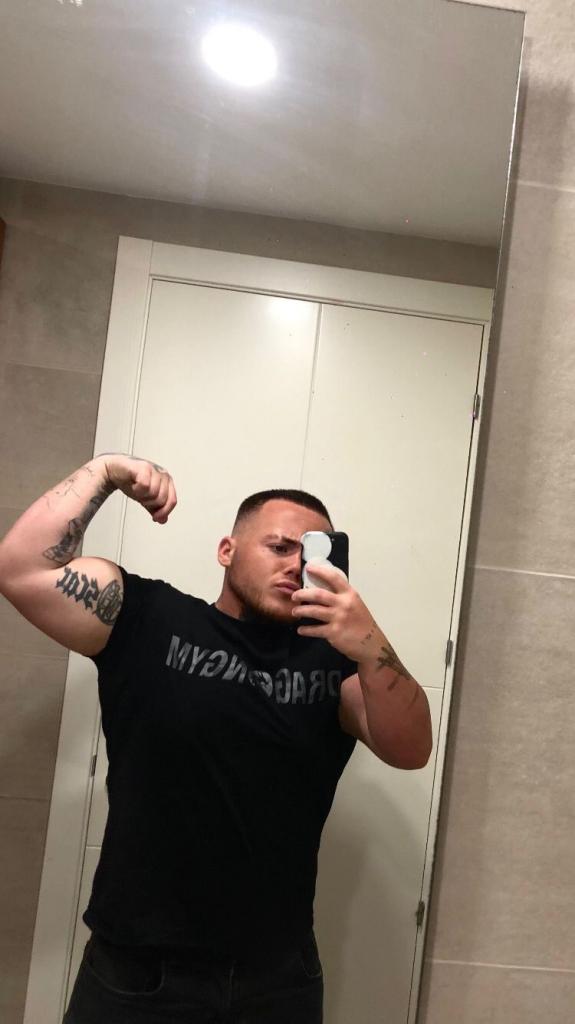 651783112: Chico busca chica en Barcelona