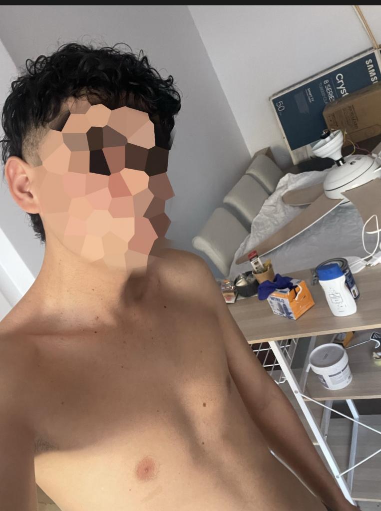 Chico busca chica en Granada: 