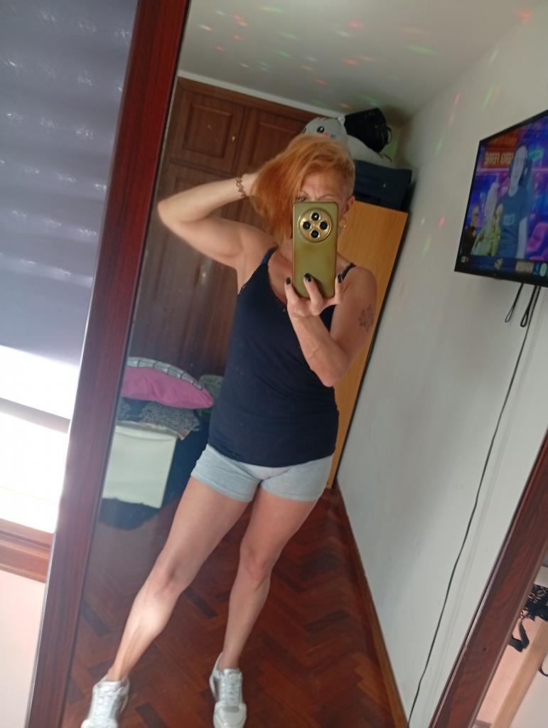 666807215: Chica busca chico en La Coruña