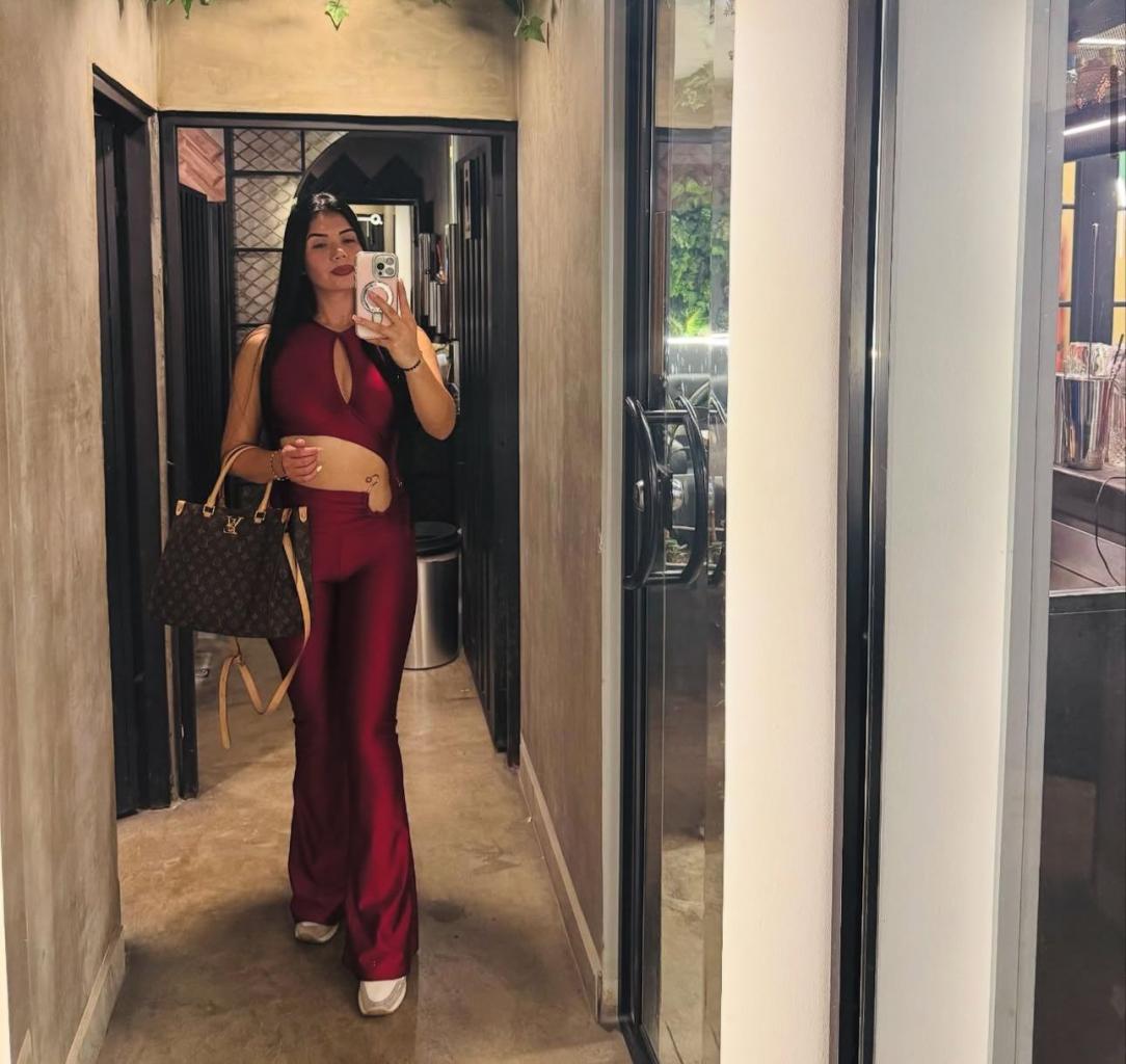 Chica busca chico en Ibiza: 