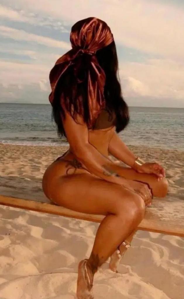 Chica busca chico en La Coruña: 