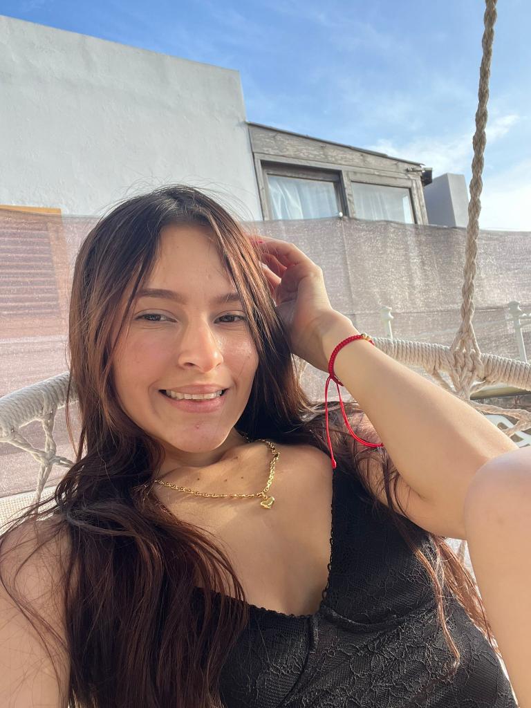 Chica busca chico en Ibiza: 