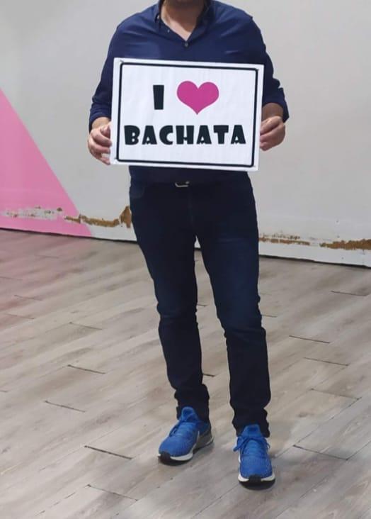 601670059: Chico busca chica en Pontevedra