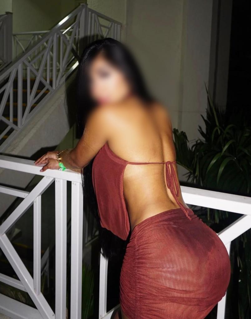 Chica busca chico en Orense: 