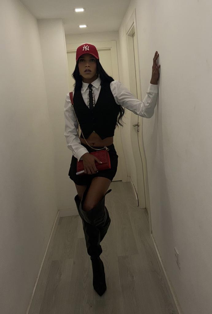 691684116: Transexual en Valencia