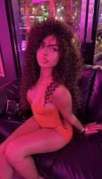 613434096: Chica busca chico en Ibiza