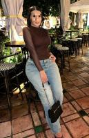 631329380: Chica busca chico en Madrid