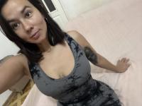 670318397: Chica busca chico en Valencia