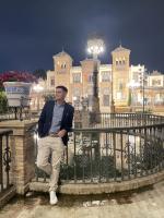 607432018: Chico busca chica en Sevilla