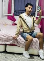 610882979: Chico busca chica en Cádiz