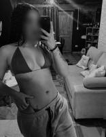 631170646: Chica busca chico en Barcelona