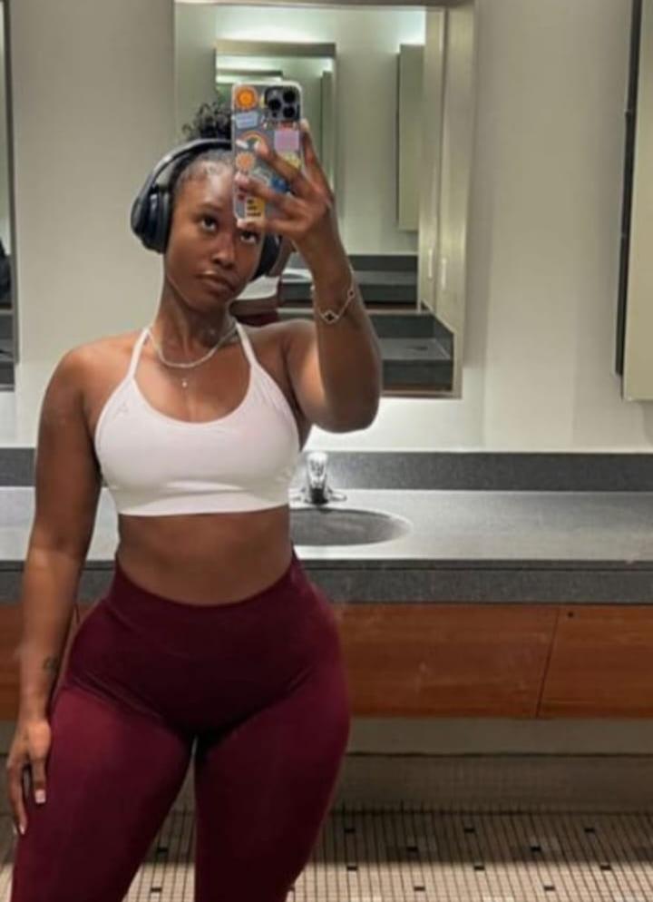 Chica busca chico en Granada: 