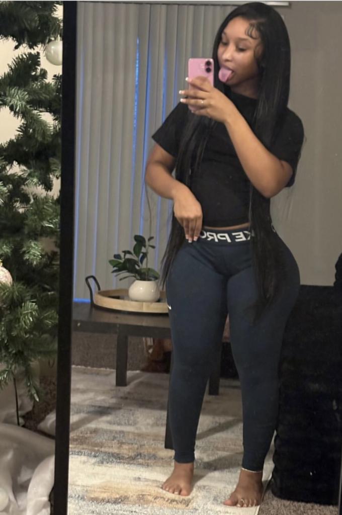 Chica busca chico en Granada: 