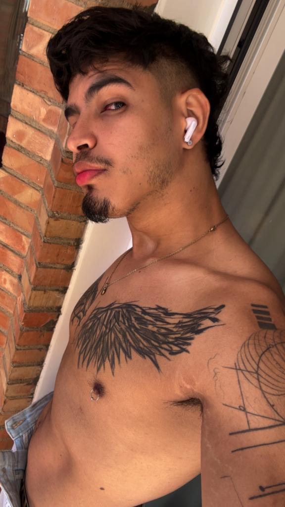 Chico busca chica en Granada: 