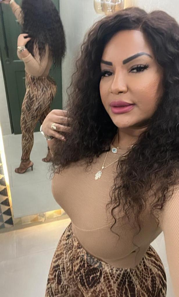 Chica busca chico en Valencia: Chica busca chico