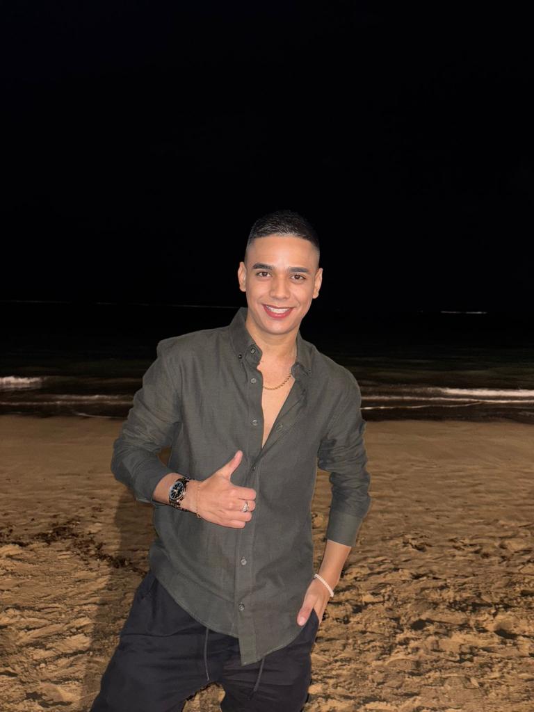 Chico busca chica en Tenerife: 