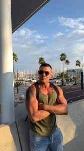 Chico busca chica en Madrid: 