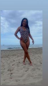 613876266: Chica busca chico en Barcelona