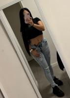 614068541: Chica busca chico en Madrid