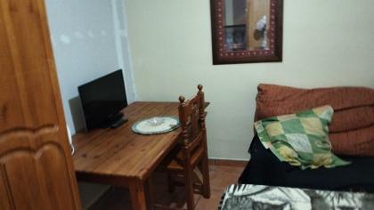 624365265: Chica busca chico en Cáceres