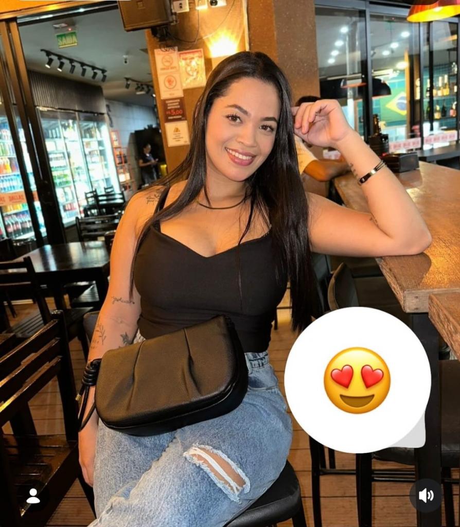 612493266: Chica busca chico en Barcelona