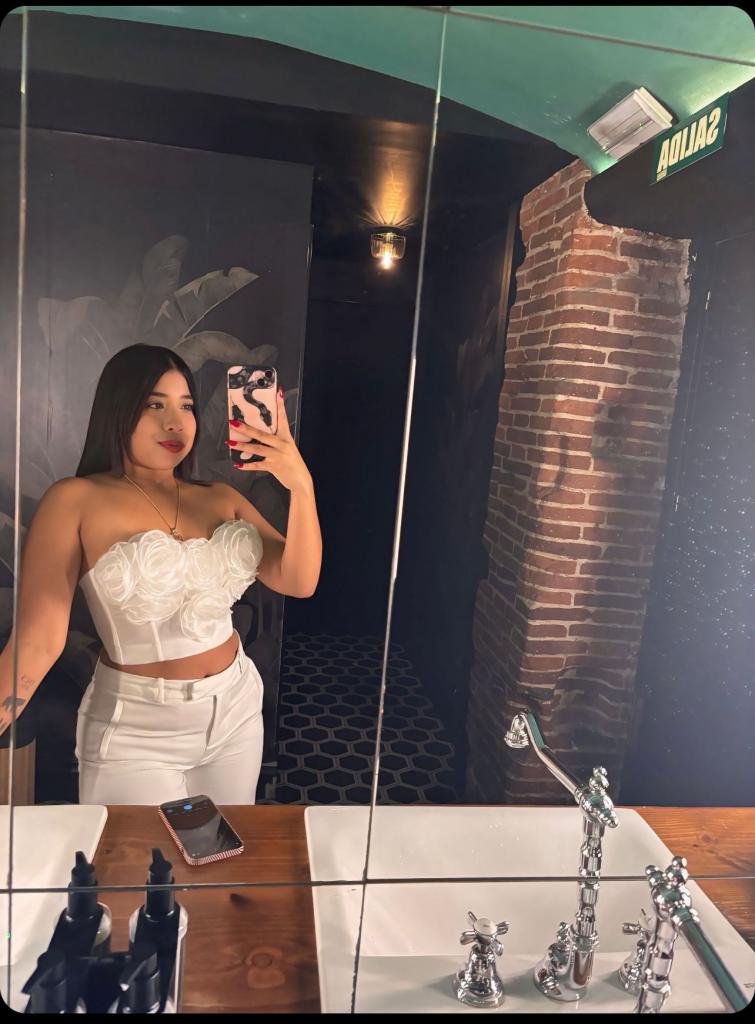 Chica busca chico en Huelva: 