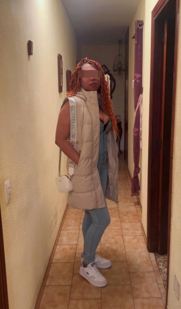 Chica busca chico en Almería: 