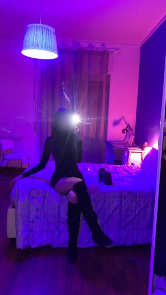 633764978: Chica busca chico en Tenerife