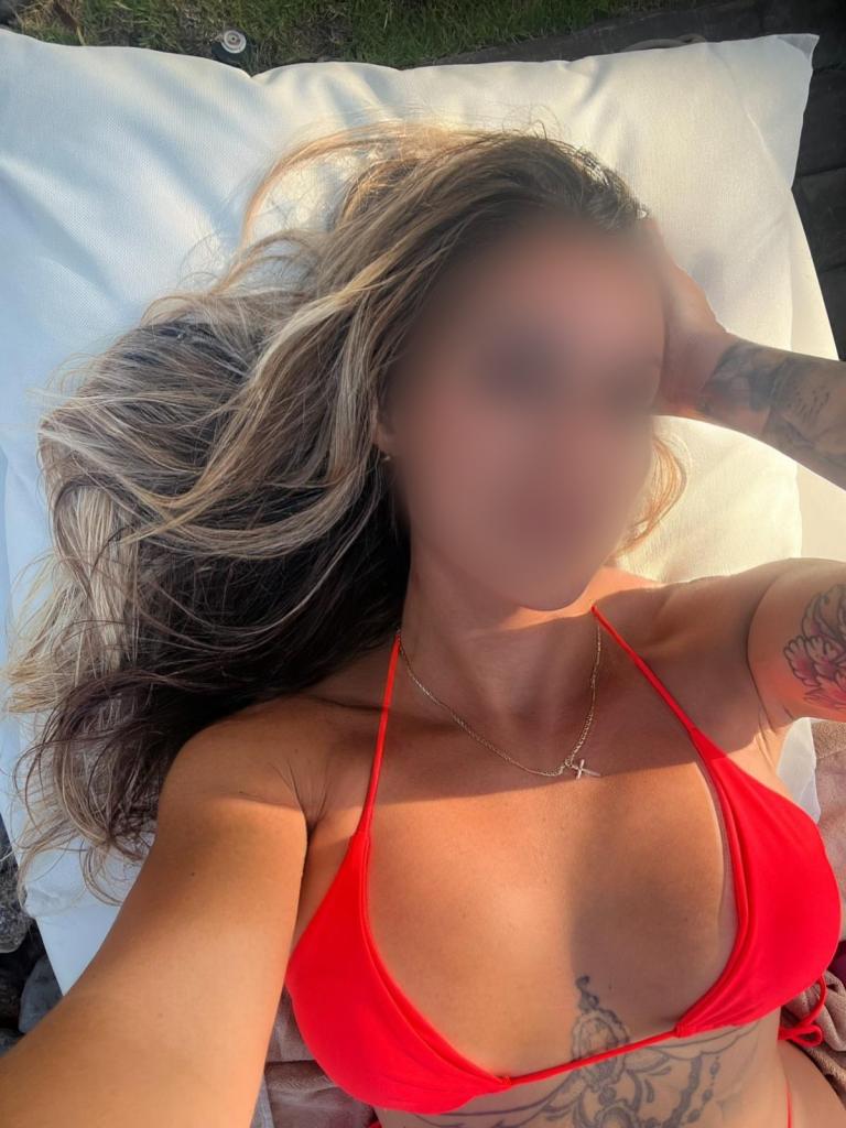 685053877: Chica busca chico en Barcelona