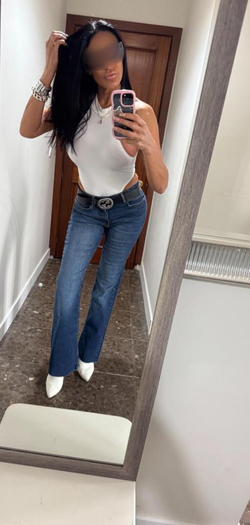 Chica busca chico en Cádiz: 