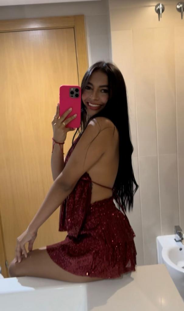 631144236: Chica busca chico en Madrid