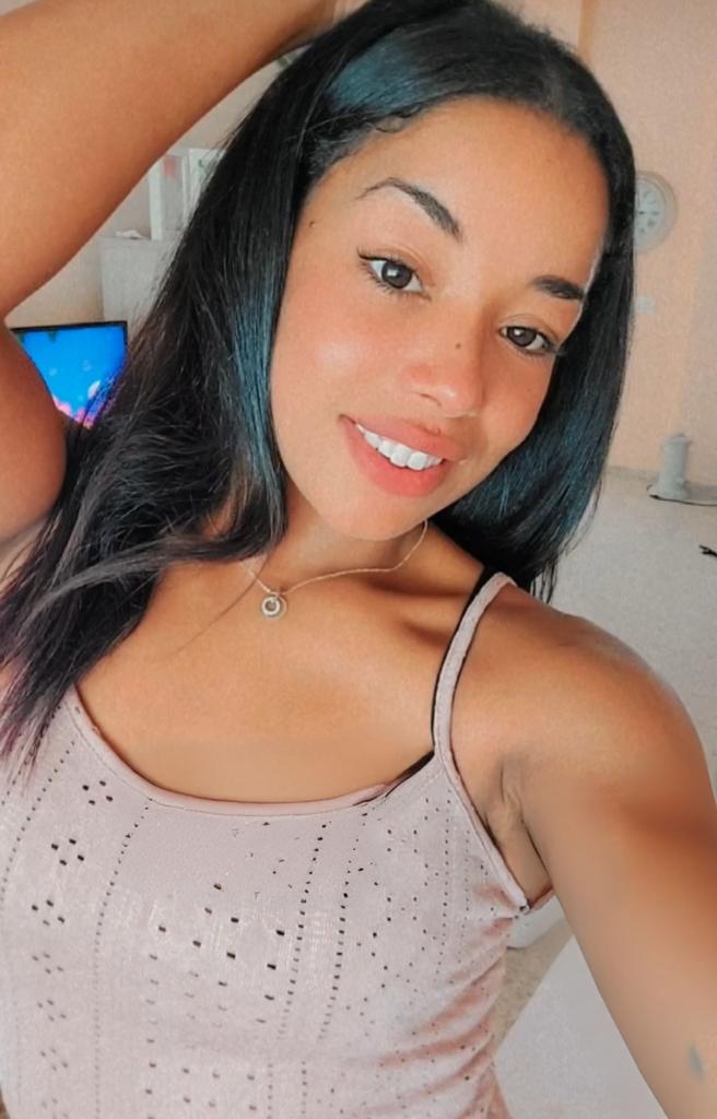 Chica busca chico en Granada: 