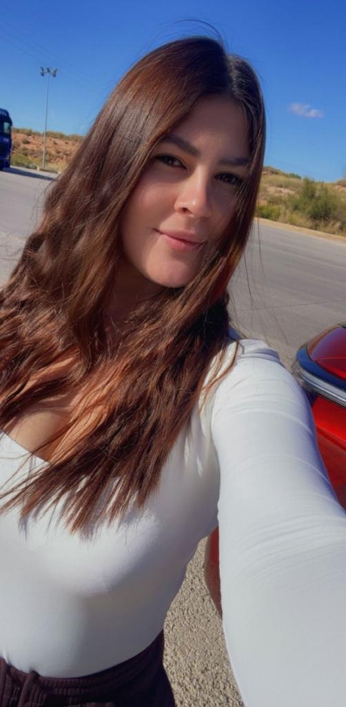 Chica busca chico en Valencia: Chica busca chico