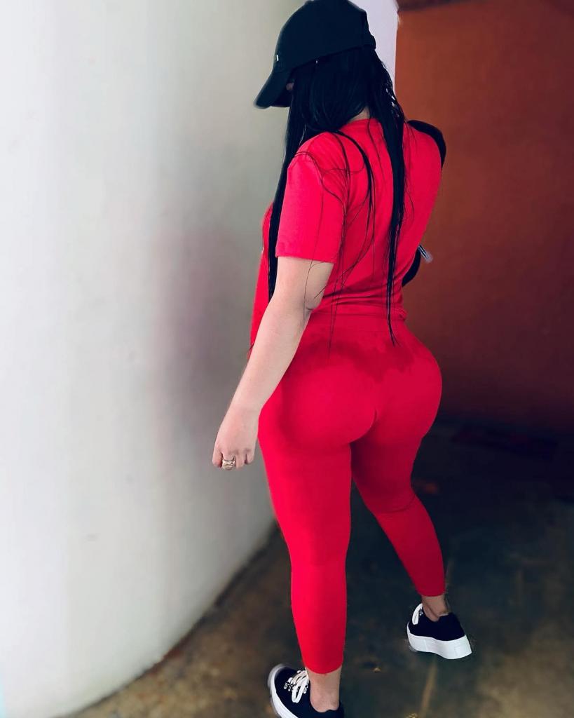 Chica busca chico en Sevilla: 