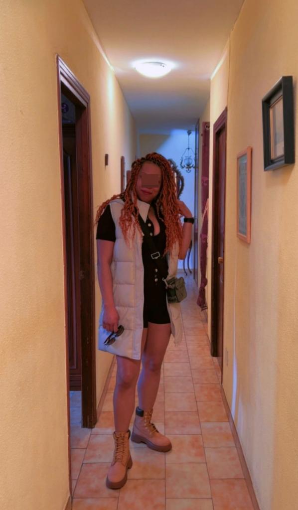 Chica busca chico en Almería: 