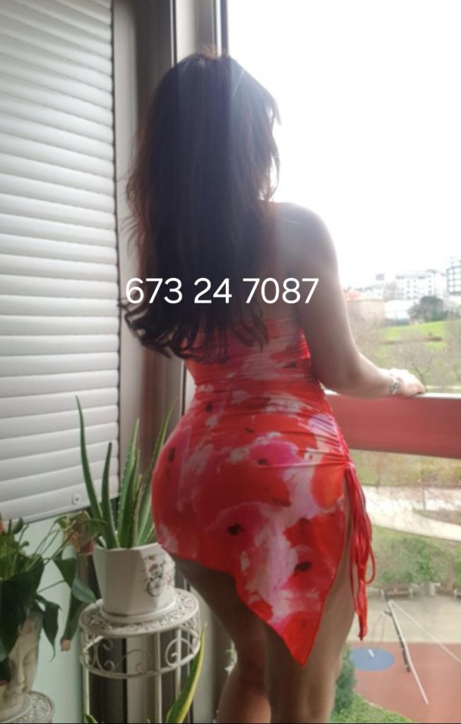 611819765: Chica busca chico en Orense