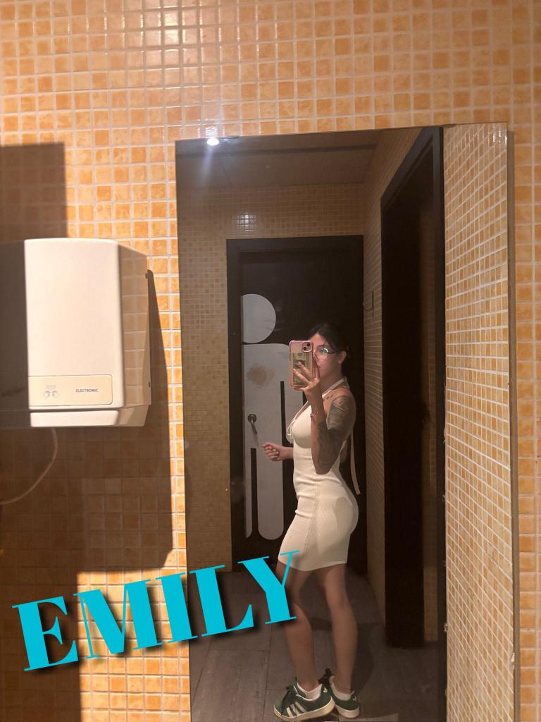 627951979: Chica busca chico en Madrid