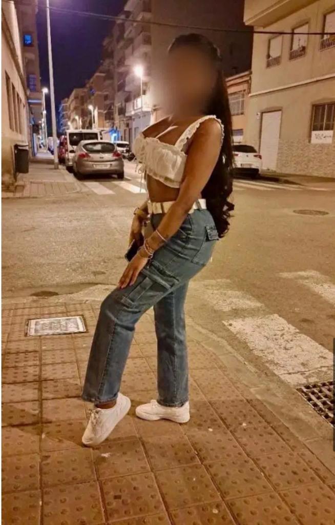 613795471: Chica busca chico en Las Palmas