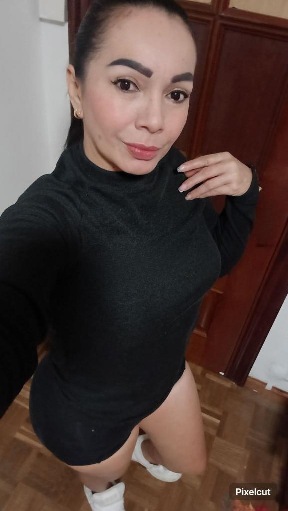 631351481: Chica busca chico en Huesca